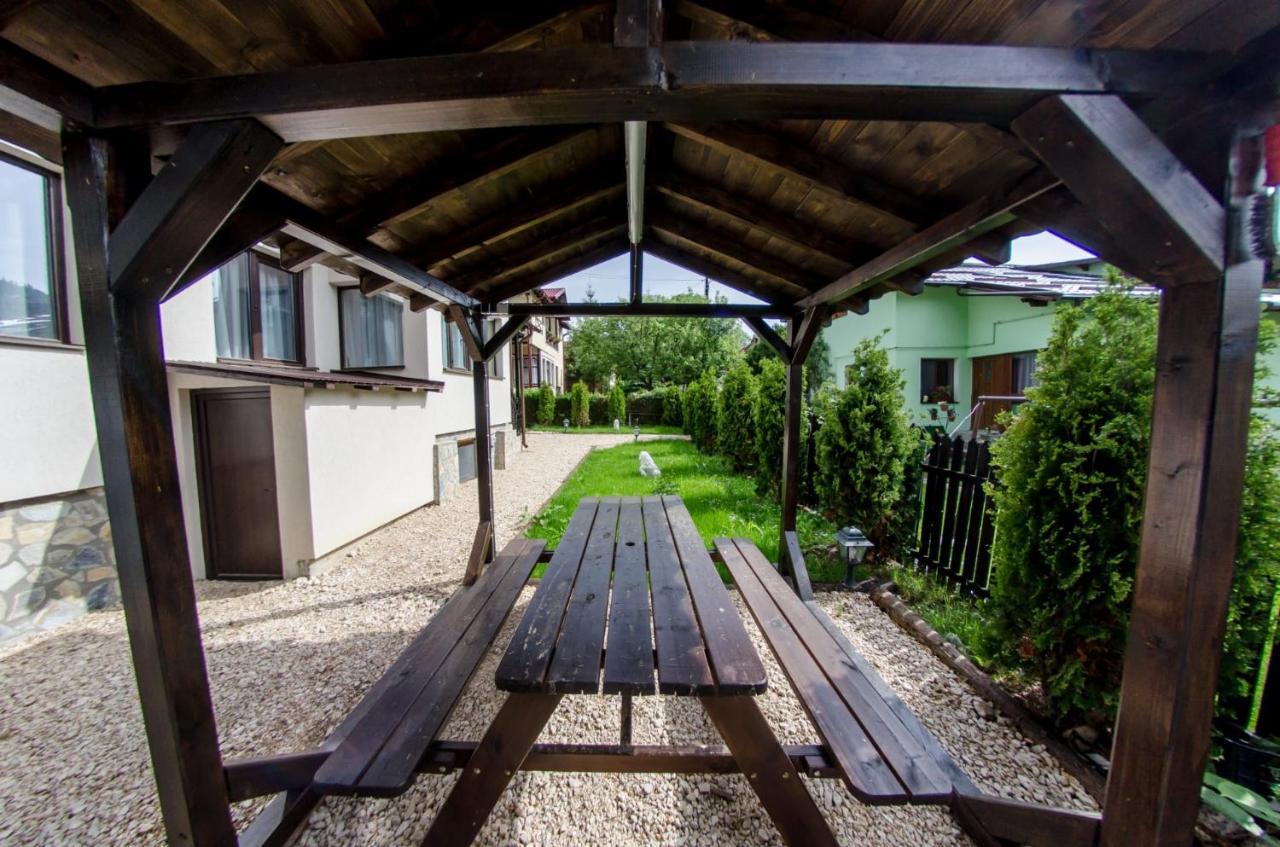 ホテル Casa Andy Buşteni エクステリア 写真