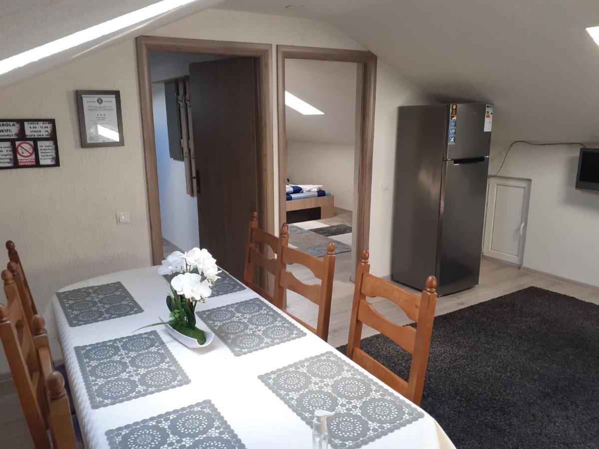 ホテル Casa Andy Buşteni エクステリア 写真