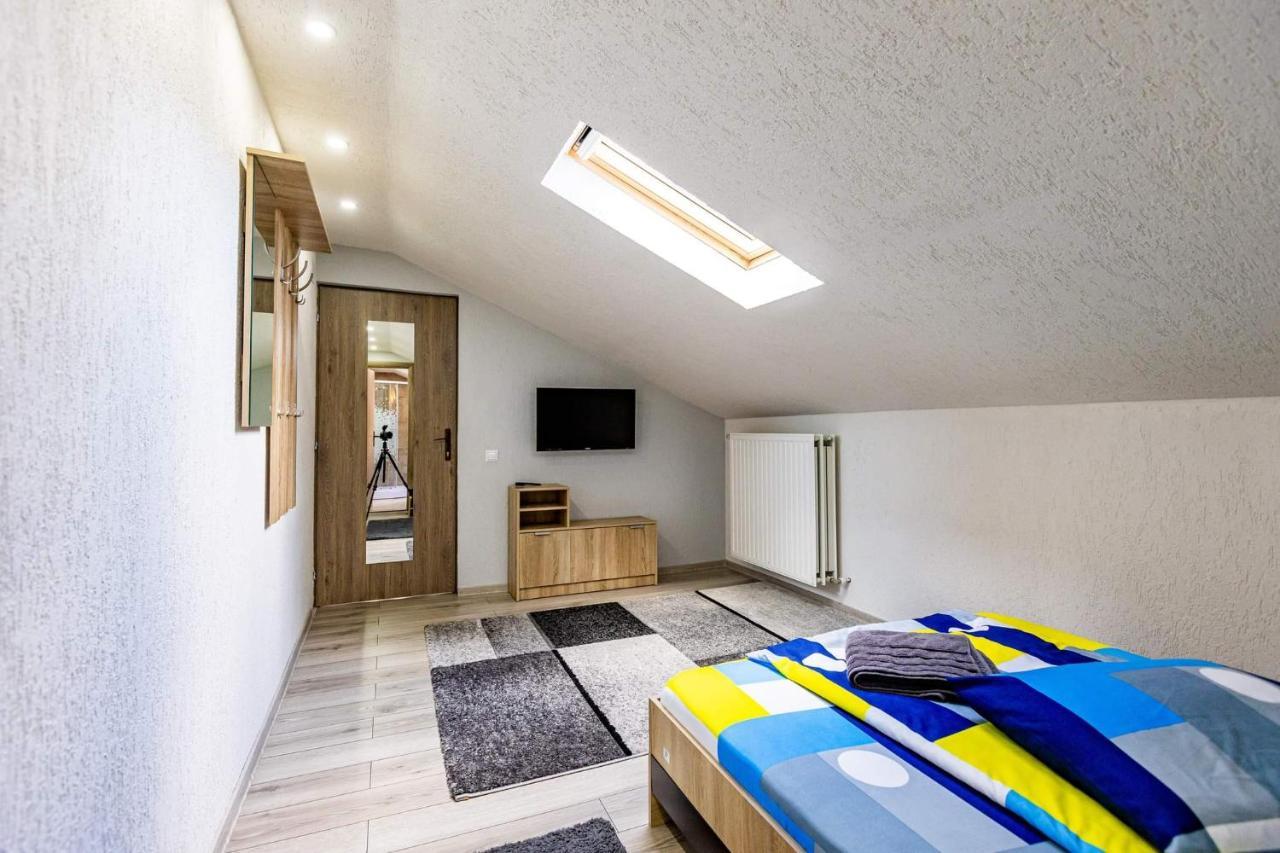 ホテル Casa Andy Buşteni エクステリア 写真