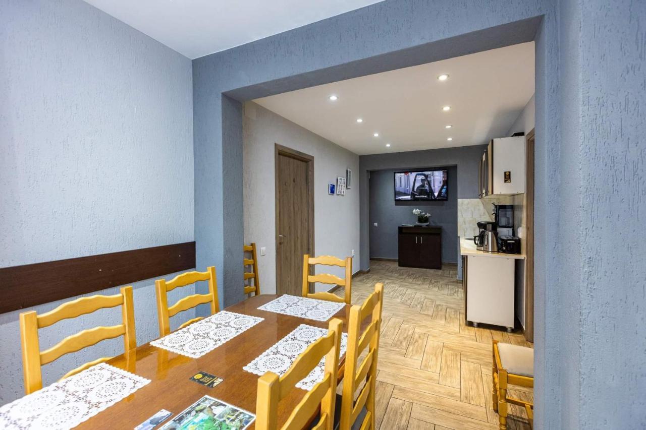 ホテル Casa Andy Buşteni エクステリア 写真